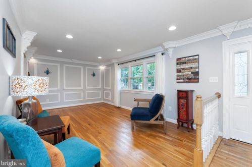 8203 Cooper St, Alexandria, VA 22309-1051