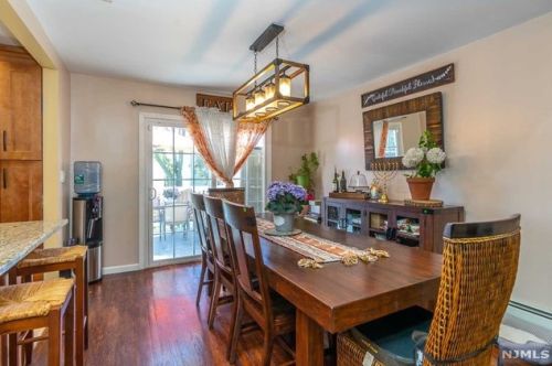 390 Jersey Ave, Fairview NJ 07022-1200 exterior