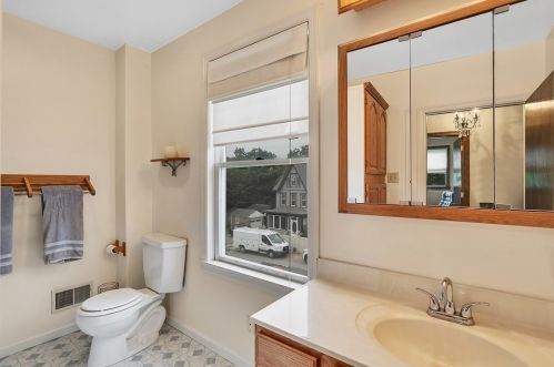 205 Littlewood St, Pittsburgh PA 15223-1131 exterior