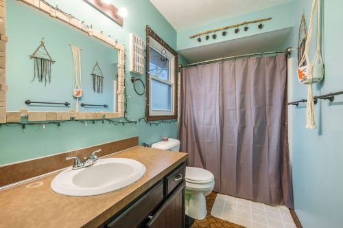 3229 Brookshire Dr, Grand Rapids MI 49508-2422 exterior