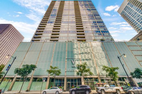 611 Wells St, Chicago IL  60607-4782 exterior