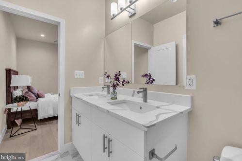 5821 Field Pl, Washington DC exterior