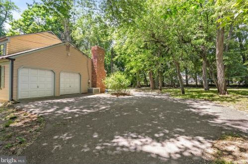 725 5th St, Roebling NJ 08554-1425 exterior