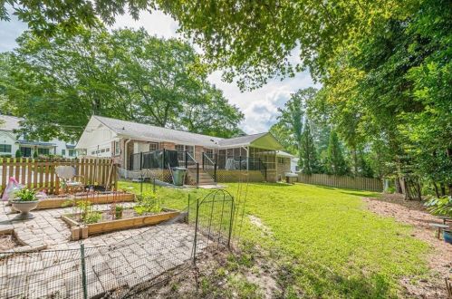 4882 Cambridge Dr, Atlanta GA 30338-5049 exterior