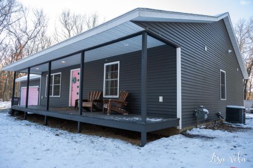 1341 Drent Rd, Meskegon MI 49442 exterior