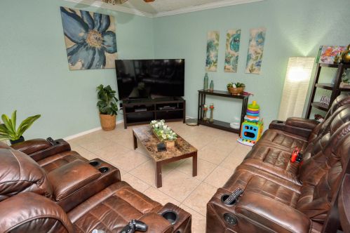 1450 Portillo Rd, Fort Pierce FL 34952-4984 exterior