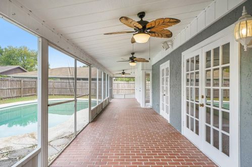 15503 Bear Crk Dr, Tampa FL 33624-1701 exterior