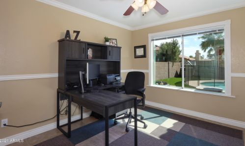 4331 Amberwood Dr, Phoenix AZ 85045-4209 exterior