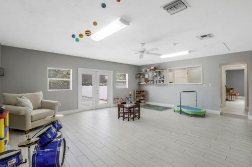 3155 70 St, Naples FL 34105-7221 exterior