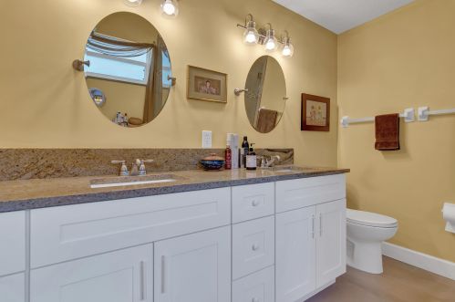 499 Casanova Cir, Fort Pierce FL  34986-1713 exterior