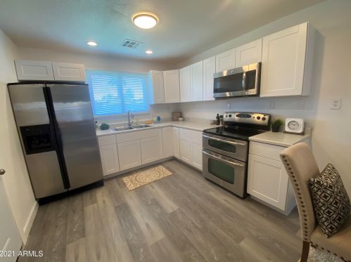 3017 81st Dr, Phoenix AZ  85033-4760 exterior