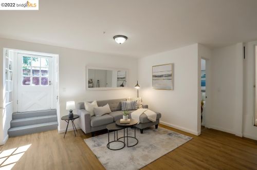 2238 Russell St, Berkeley CA 94705-2333 exterior