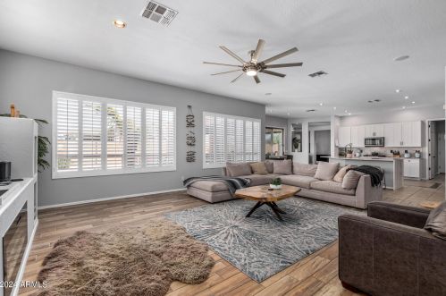 2146 Buena Vis Dr, Chandler AZ 85249-4608 exterior