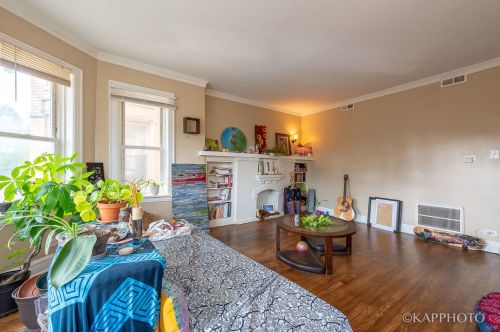 7728 East End Ave, Chicago IL 60649-4909 exterior