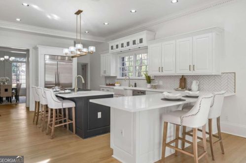 700 Brookwoods Trce, Atlanta GA 30342-2473 exterior