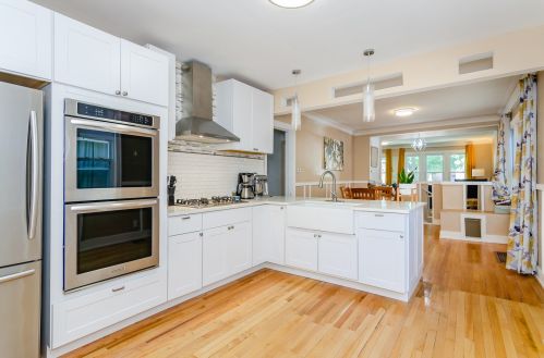 7942 Kenwood Ave, Chicago IL  60619-3411 exterior