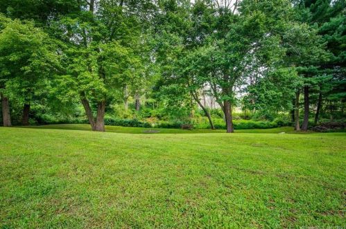 16 Attawaugan Xing Rd, Killingly CT 06241-1602 exterior