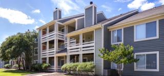 11800 Lake Falls Dr, Chester VA  23831-7732 exterior