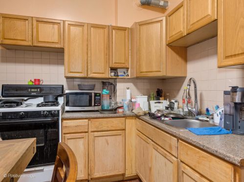 3319 Evergreen Ave, Chicago IL 60651-2308 exterior