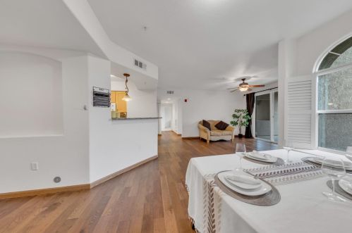 1100 Moon Cir, Folsom CA  95630-4110 exterior