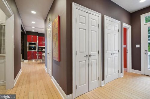 9906 Avenel Farm Dr, Rockville MD 20854-5410 exterior