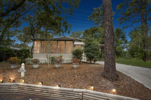 415 Plantation Blvd, Lake Mary, FL 32746-2528