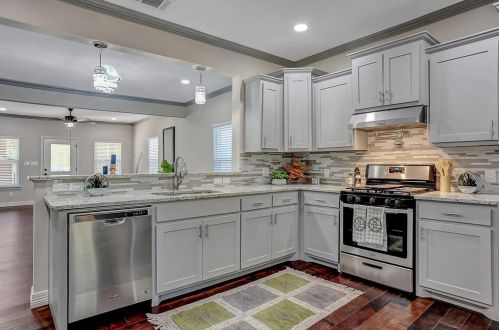 415 Hull St, Denison TX 75020-5124 exterior