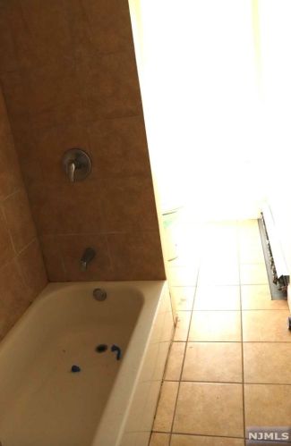 481 Rosa Parks Blvd, Paterson NJ 07501-3105 exterior