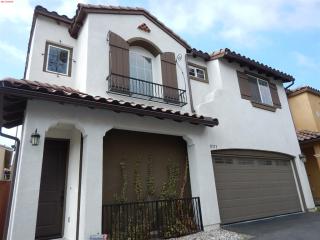 11373 Villa Del Sol, Los Angeles CA  91331-1856 exterior