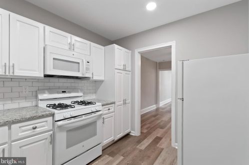 263 Krams Ave, Philadelphia PA 19128-4747 exterior