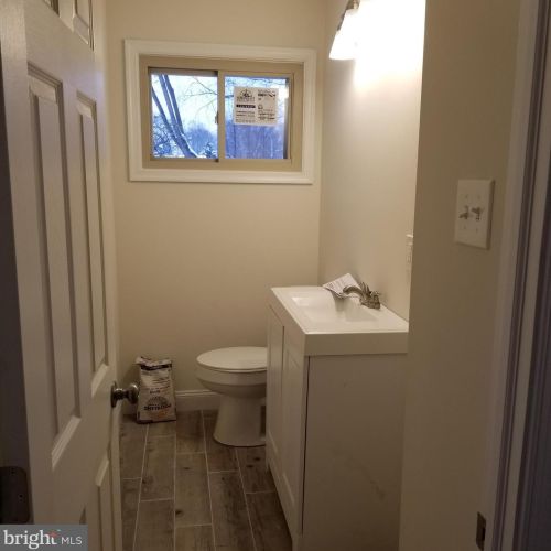 197 Acorn Dr, Warminster PA 18974-3705 exterior