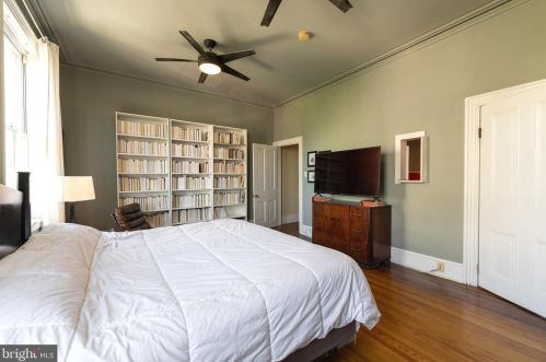 1223 6 St, Philadelphia PA 19120-3101 exterior