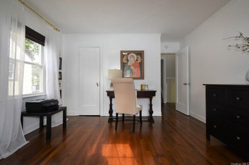 239 5th St, Mount Vernon NY 10553-2117 exterior