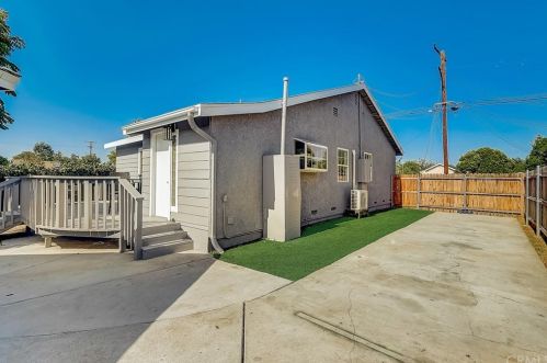 227 Waldo Ave, Fullerton CA  92833-2846 exterior