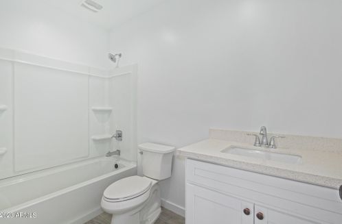 6231 3rd Ave, Phoenix AZ 85021-2405 exterior