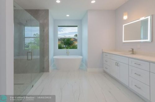 2470 Webster Ln, Fort Pierce FL 34953-5751 exterior