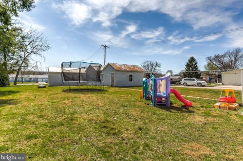 501 King St, Littlestown PA 17340-1612 exterior