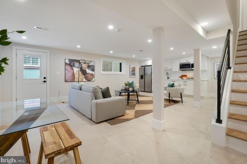 4215 16th St, Washington DC  20011-7005 exterior