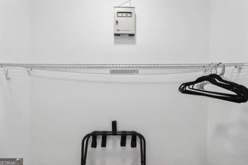 2891 Alexandria Dr, Atlanta GA  30331-5324 exterior