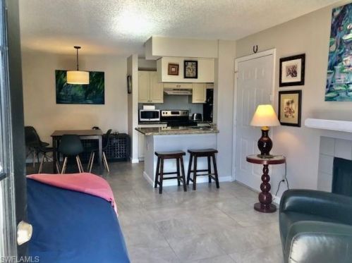 2550 Alafaya Trl, Orlando FL  12107-3607 exterior