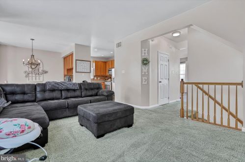 78 Menlena Cir, Hanover PA  17331-8662 exterior