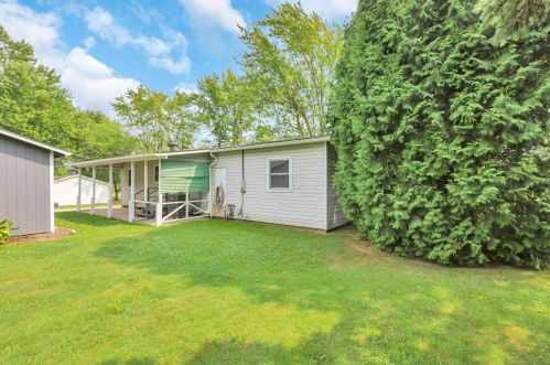 4306 Blacks Rd, Hebron OH 43025-9016 exterior