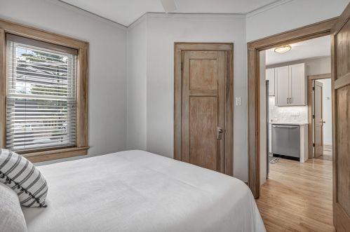 1411 Potter Ave, Milwaukee WI 53207-2115 exterior