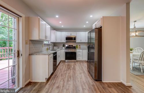 717 Twin Holly Ln, Silver Spring MD 20910-4665 exterior