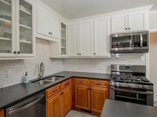 1396 Hartford Ave, Saint Paul MN 55116-1649 exterior