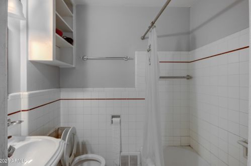 1138 Culver St, Phoenix AZ 85043-1768 exterior