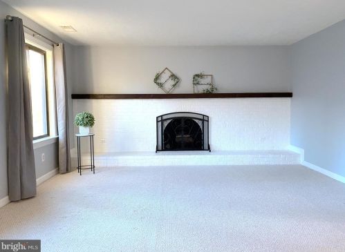 523 Aspen Dr, Herndon, VA 20170-5309