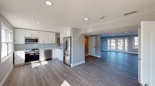 29 Mitchell Ave, Babylon NY 11702-4109 exterior