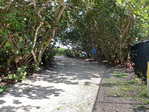 11 Surf Rd, Boynton Beach FL exterior