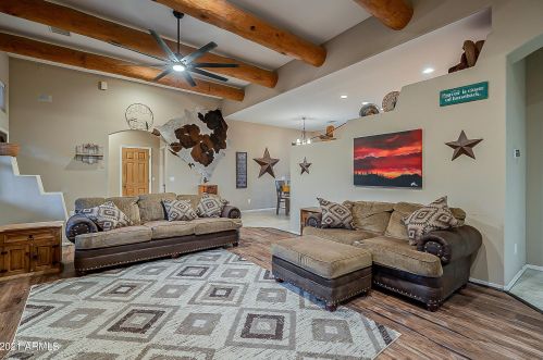 45231 18th St, Phoenix AZ 85022-4560 exterior